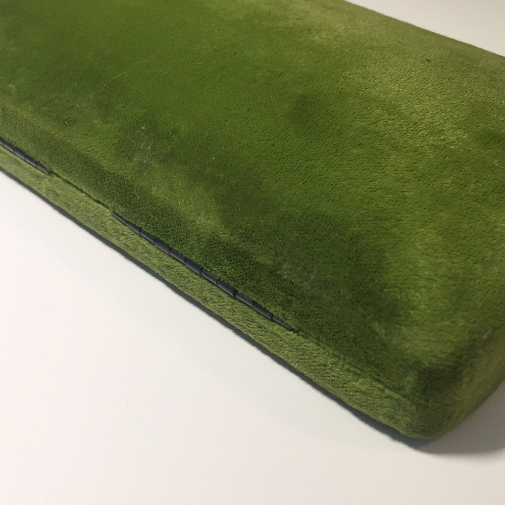 Morgan’s Vintage Green Velvet Jewelry Case